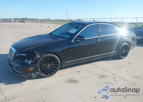 2013 Mercedes-Benz S 550 from USA, damaged, VIN WDDNG7DB2DA524858